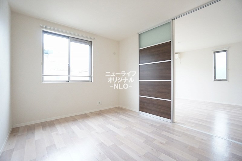 その他部屋・スペース　6.9帖洋室☆リビング続きのお部屋です☆