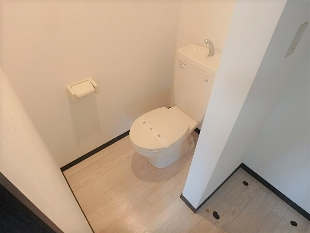 ロッシェル南台第4のトイレ写真