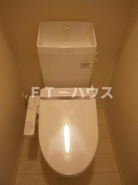 トイレ　102 トイレ