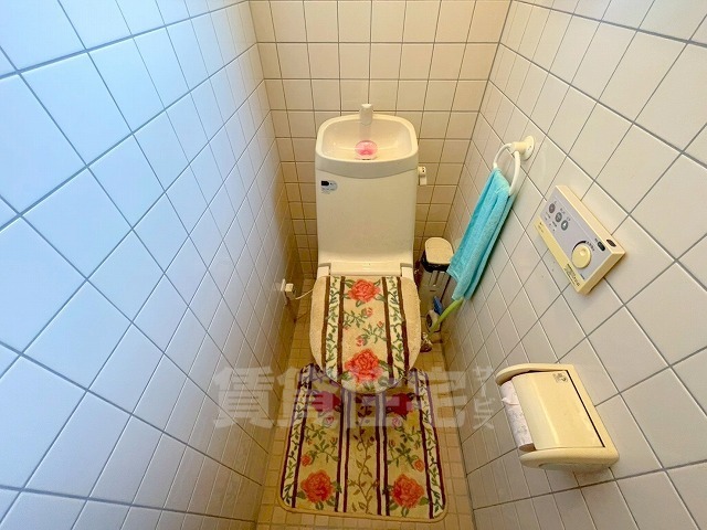 福万寺町南2丁目戸建のトイレ写真