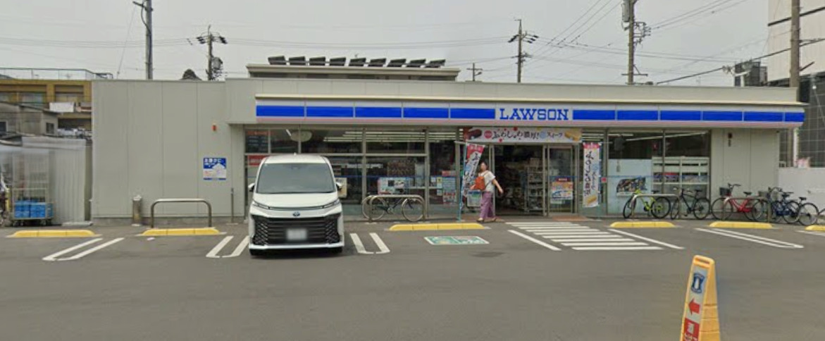 コンビニ　ローソン 中島駅前店（コンビニ）まで704m