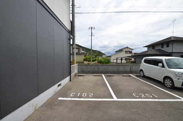 駐車場　駐車場
