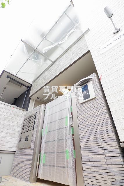 建物外観　3階建てのハウスメーカー施工のハイツです！