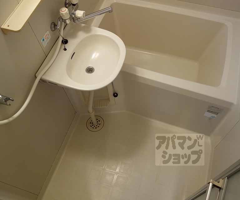 メゾンドリジェールの風呂写真