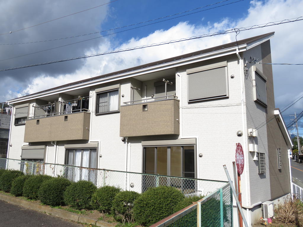 スカイコートコシミズの建物外観