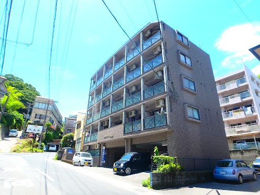 鹿児島市城山町のマンションの建物外観