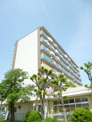清須市西枇杷島町芳野のマンションの建物外観