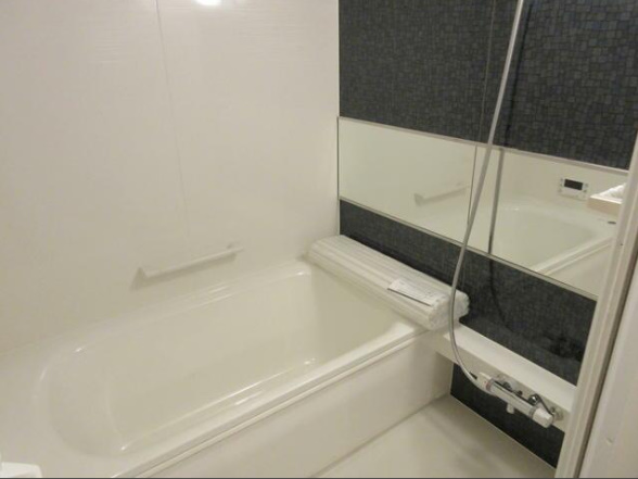 バス・シャワールーム　追い炊き機能付きユニットバス