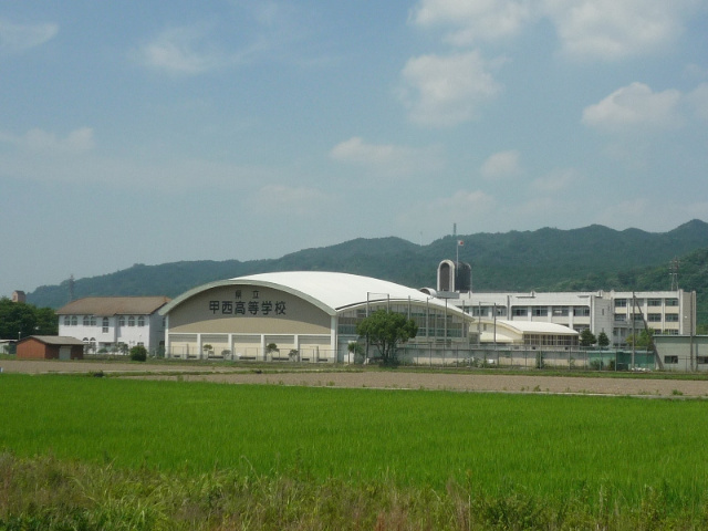 【湖南市下田のマンションの高校・高専】