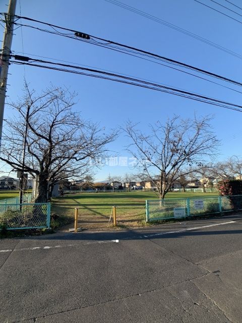 【エルメゾン仏生山　C棟の公園】