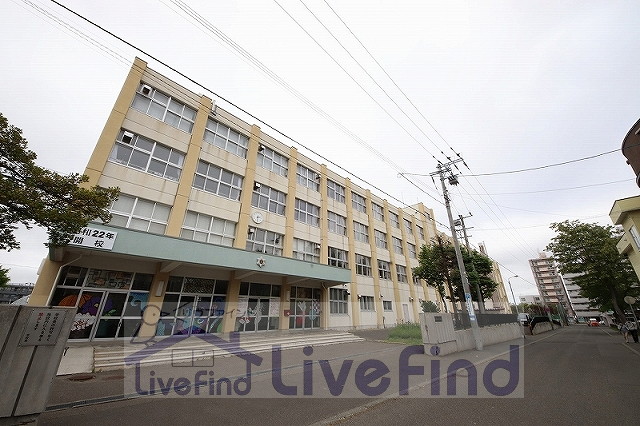 【札幌市白石区南郷通のマンションの中学校】