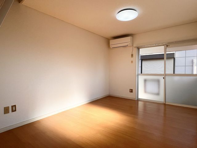 その他設備　エアコン付き