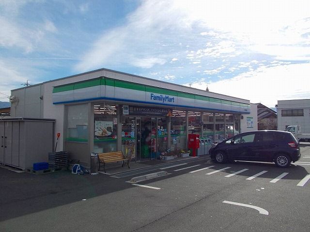 コンビニ　ファミリーマート　岡谷権現町店（コンビニ）まで150m