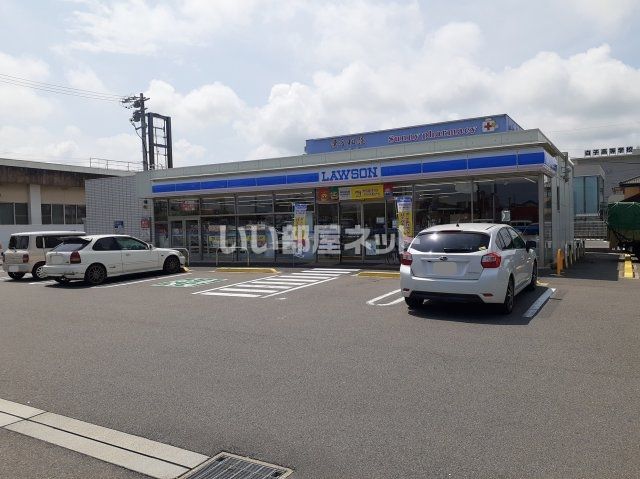 コンビニ　ローソン 鈴鹿白子四丁目店（コンビニ）まで277m