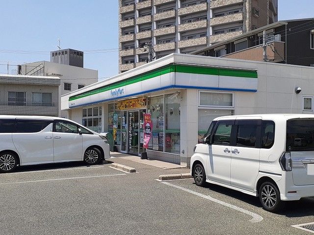 コンビニ　ファミリーマート尾ノ上４丁目店（コンビニ）まで290m