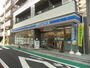 コンビニ　ローソン　新宿新小川町店（コンビニ）まで50m