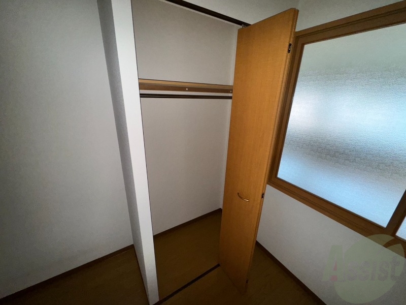 収納　寝室の収納です。部屋がすっきり片付きます。