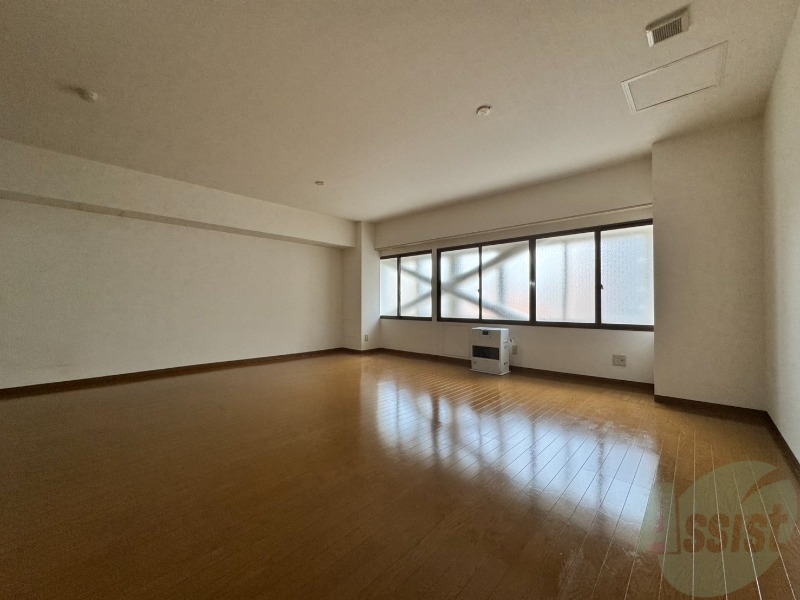 居室・リビング　広くてキレイなお部屋が広がっていて、充実した生活が送れそう。