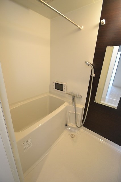 バス・シャワールーム　同メーカー参考写真