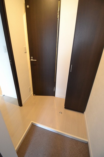 玄関　同メーカー参考写真