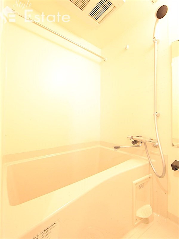 バス・シャワールーム　バスルーム