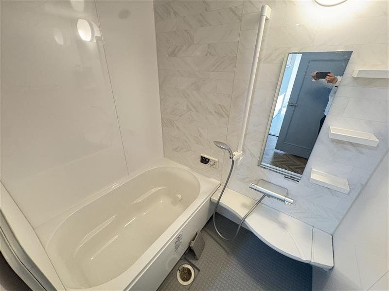 バス・シャワールーム　バス