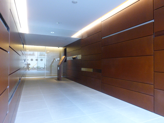 エントランス　エントランス