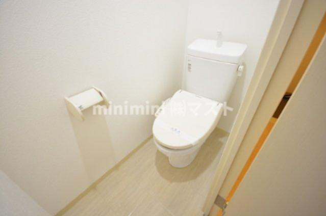 トイレ　※同マンション別間取り参考写真です