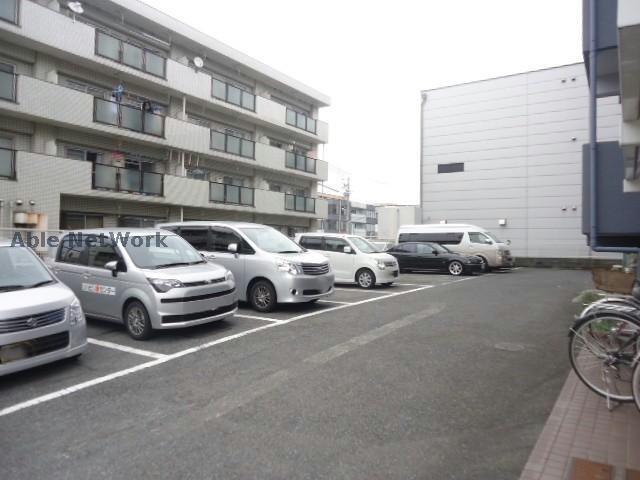 駐車場　駐車場