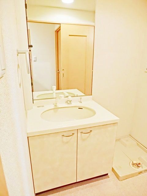 洗面設備　お部屋探しは株式会社　タウンハウジング　までお気軽にお問合…