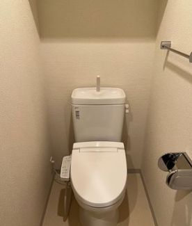 トイレ　別号室参考写真