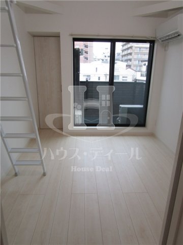 居室・リビング　ゆったりとした居間です