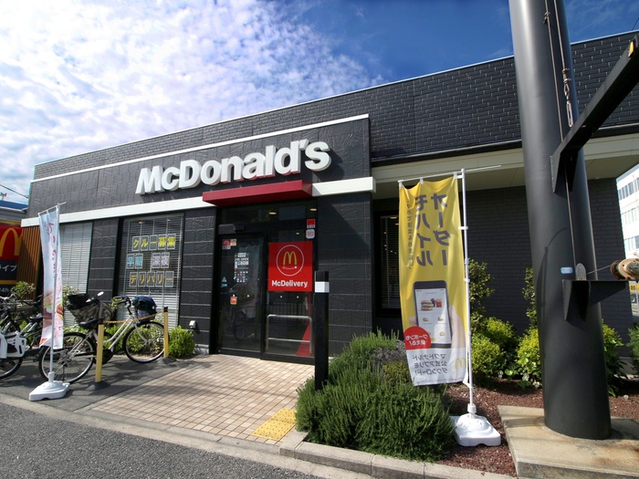 飲食店　マクドナルド内環豊中店（飲食店）まで370m