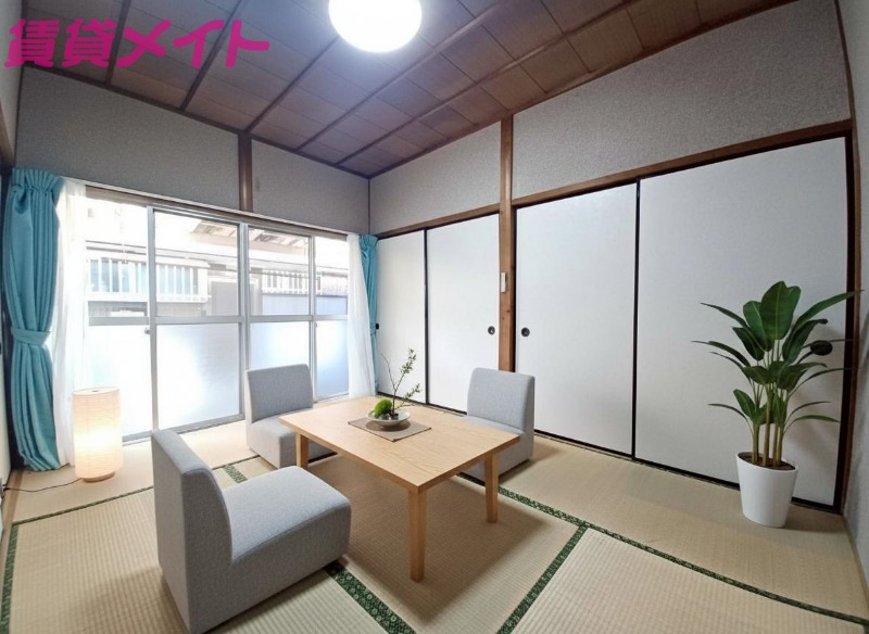 居室・リビング　実際に家具はございません