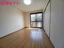 居室・リビング　同物件、別部屋の写真です