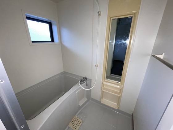 バス・シャワールーム　※他の号室の写真になります。