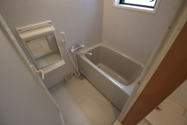 バス・シャワールーム　※他の号室の参考写真です※