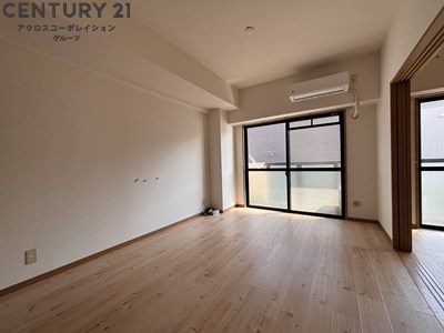 居室・リビング　南向き、陽当たり良好♪