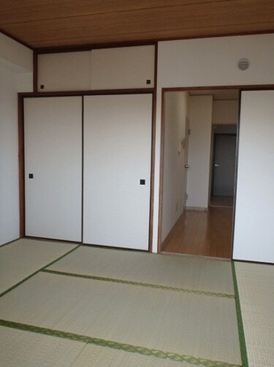 居室・リビング　内観