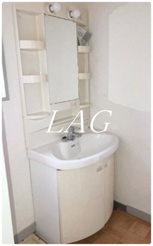 洗面設備　洗面台です。