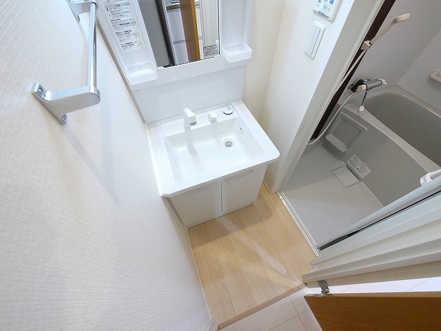 洗面設備　忙しい朝には欠かせない洗面所です