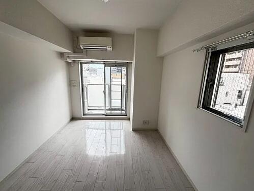 居室・リビング　ゆったり過ごせる居間です