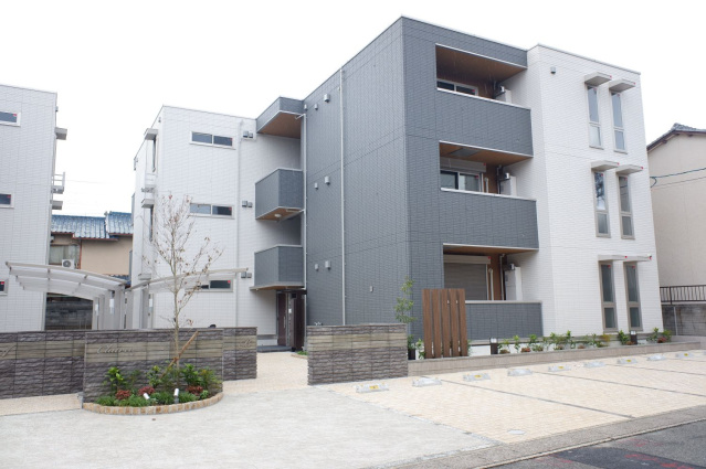 クレリアB棟の建物外観
