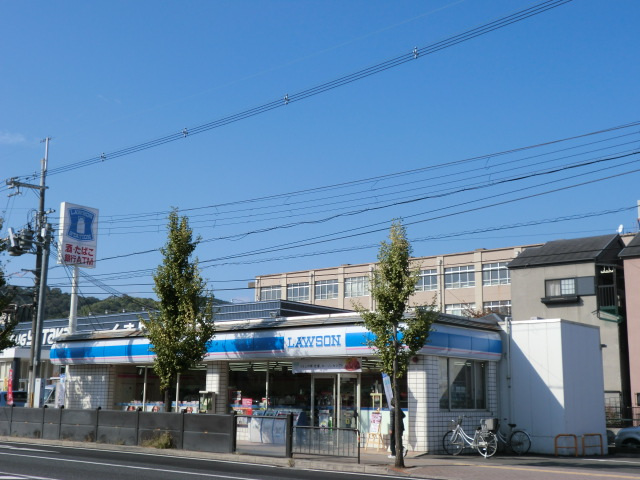 コンビニ　ローソン山科左義長店（コンビニ）まで412m