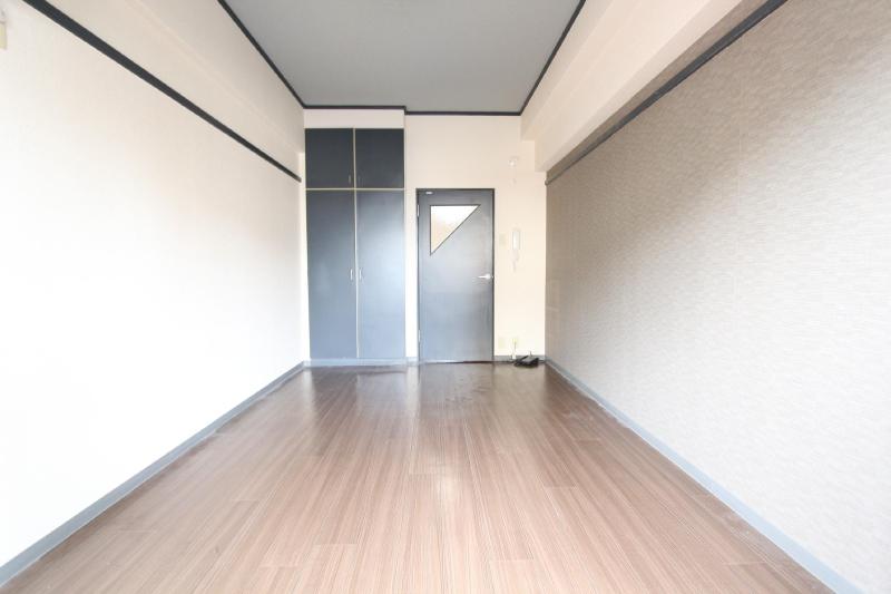 居室・リビング　同タイプ別部屋写真です。現況優先となります。