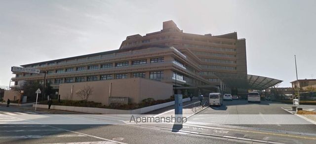 病院　山梨県立中央病院（病院）まで1059m