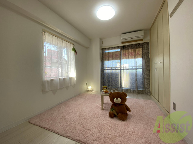 居室・リビング　日当りの良い、広めのお部屋となっております