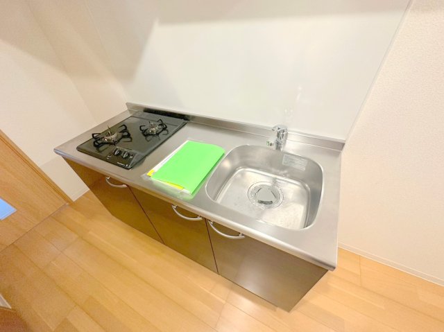 キッチン　作業のしやすい広めのキッチンです。