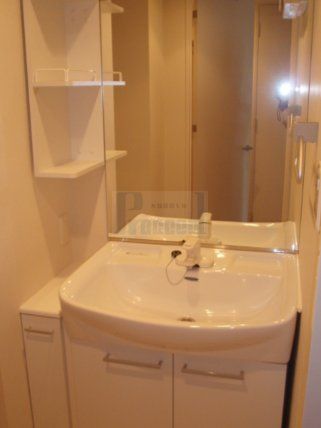 洗面設備　使いやすい独立洗面台☆