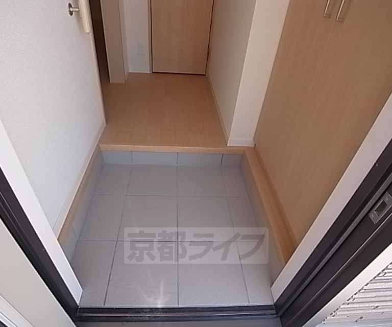 玄関　Ａ棟の室内です。